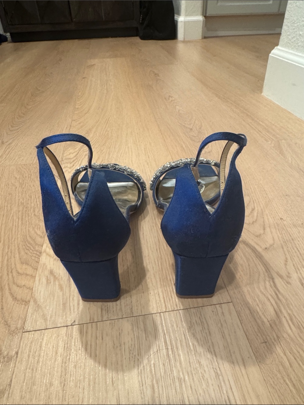 Badgley Mischka Navy Crystal-Embellished Slingback Heels - Picture 4 of 7